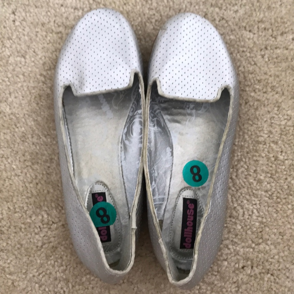 Silver flats